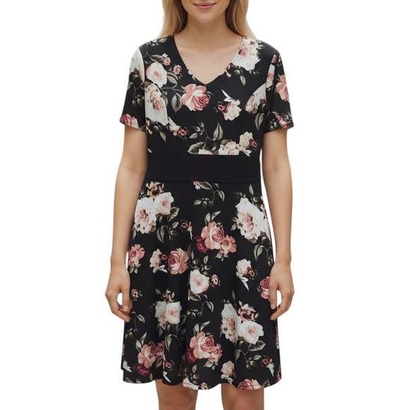 Floral V-Neck Short Sleeve Dress Size 2XL Perfect for work, casual/evening event - Picture 1 of 4